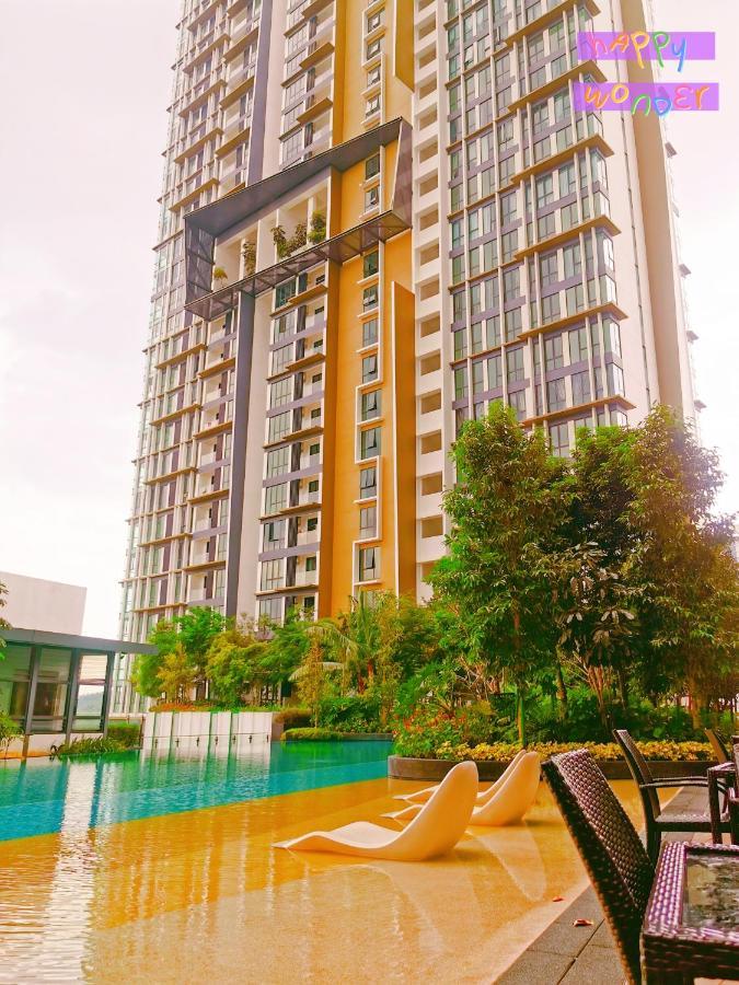 Legoland-Joyful Suite -2Br-8Pax-Near Glen Eagle, Nice Pool City View. Nusajaya  Exterior photo